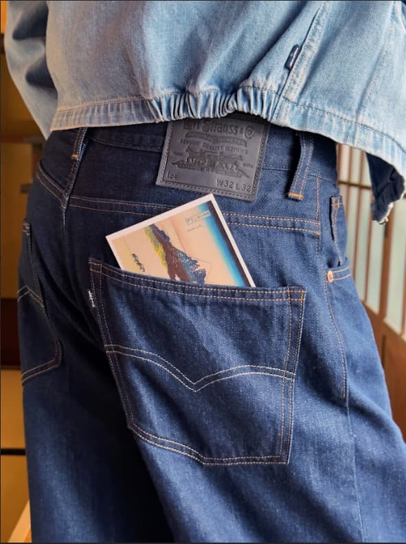 Blue Tab Levi's