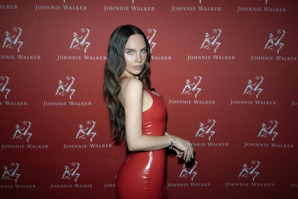 Belinda y Johnnie Walker